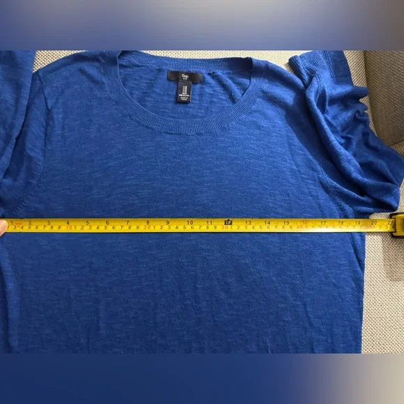 LOVELY GAP BLUE THIN KNIT SWEATER 3/4 SLEEVE - Picture 8 of 11